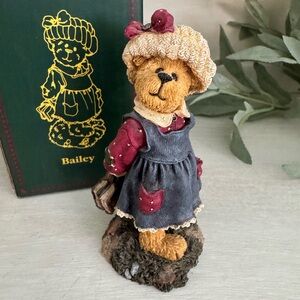 Boyds Bear & Friends Collection -
 Bailey…Off to School (style 228411)